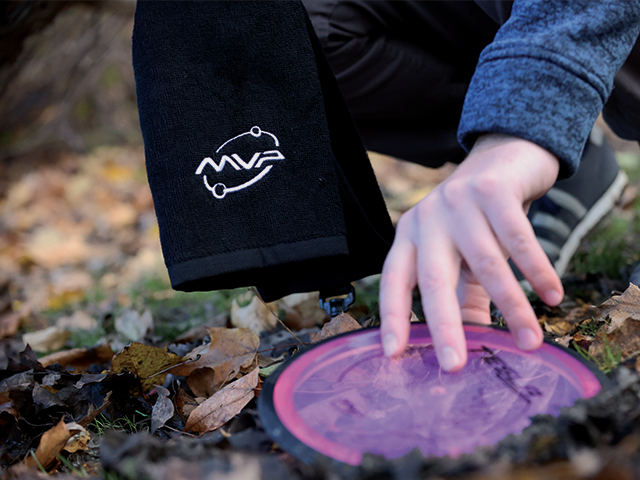 MVP Tri-Fold Towel black microfiber with clip — disc golf accessory